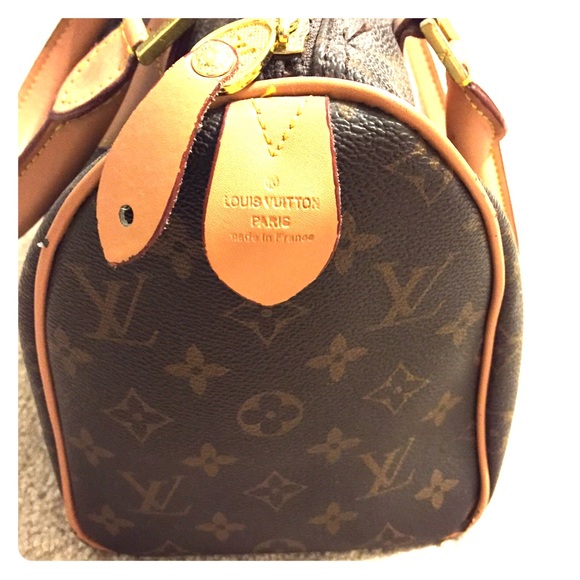 Louis Vuitton Handbags - Louis Vuitton speedy style satchel
