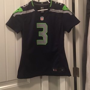 💙💚Seahawks Jersey 🎉PRICE REDUCED