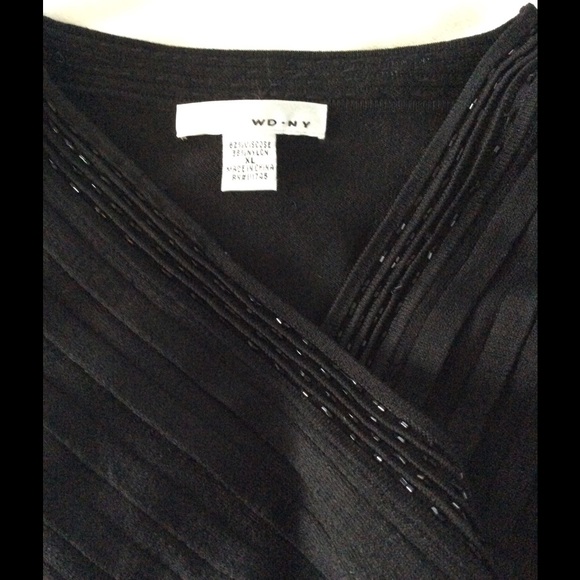 💜WD:NY Low V Mock Wrap Knit