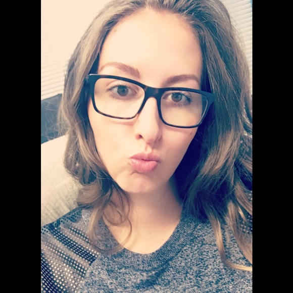 Meet your Posher, Maggie - Picture 4 of 4