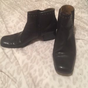Ankle boots