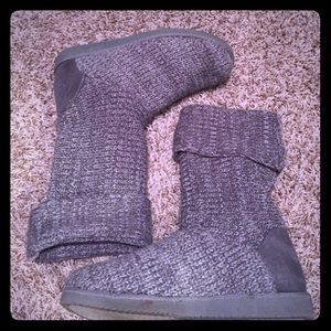 Gray winter boots