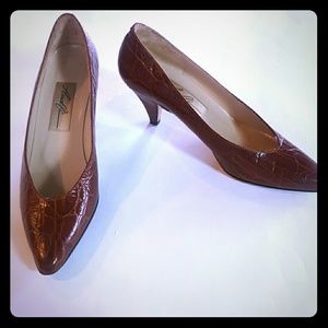 Gorgeous Amalfi Alligator Pumps