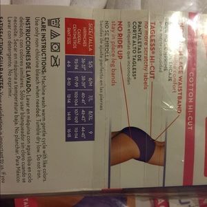 15 pair Hanes Her way plus size. Size 9 underwear.