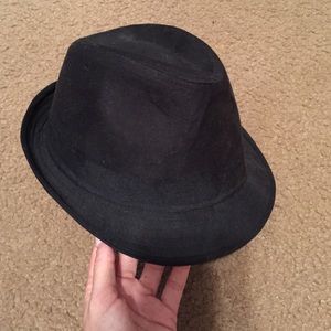 Black fedora hat