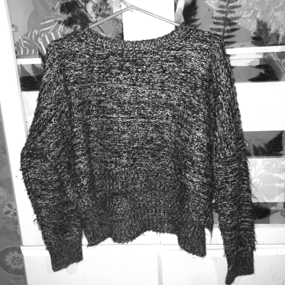 Brandy Melville sweater