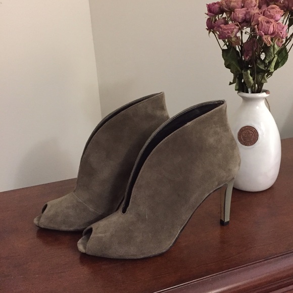 {On Trend High Heel Bootie - J Renee}