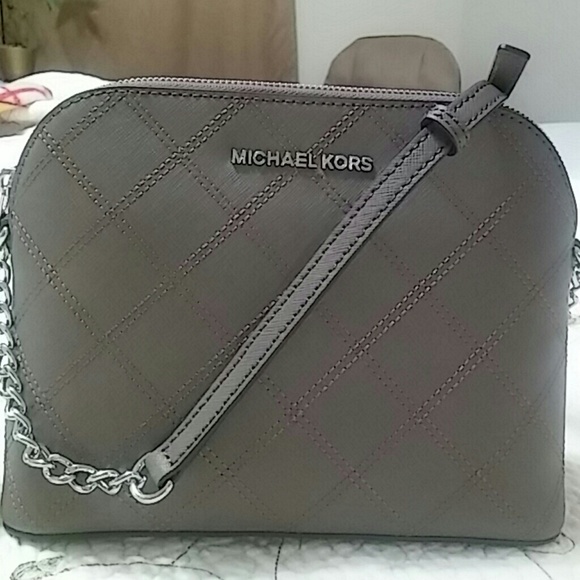 SOLD!Michael Kors Crossbody
