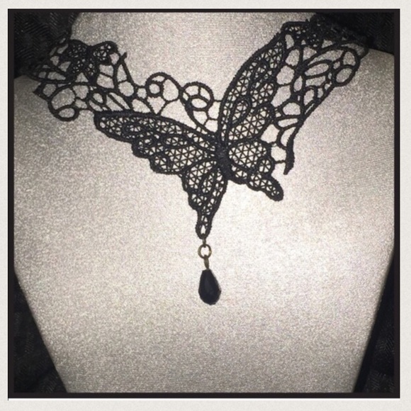 Cute & Sexy Black Lace Butterfly Choker!  NWTs! ❤️ - Picture 4 of 4