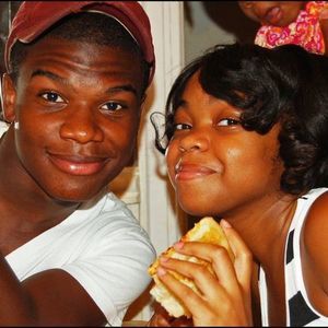 Meet your Posher, Leak