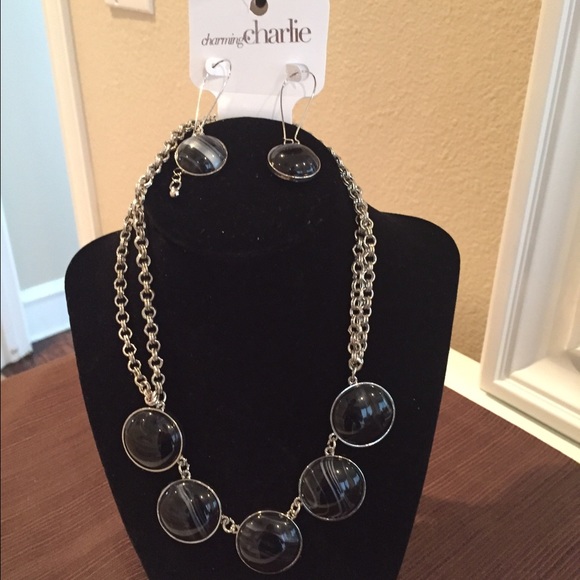 Charming Charlie Jewelry - 🎉🎉FINAL REDUCTION. Earring and necklace set