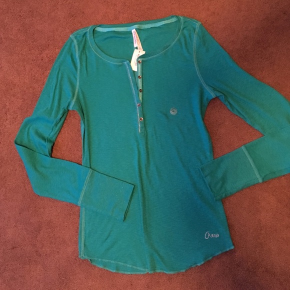 Aeropostale thermal shirts