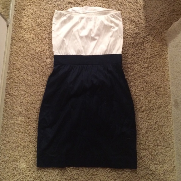 Blue and white dress - Picture 2 of 3