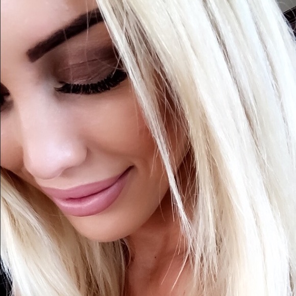 Beautiful things 🖤 - Picture 2 of 2