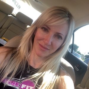 Meet your Posher, Flossie