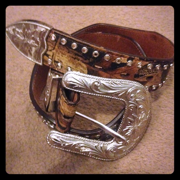 Camo leather bling belt never worn!