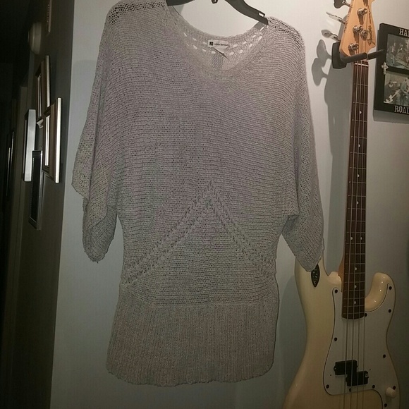 Light gray knitted sweater Great Find