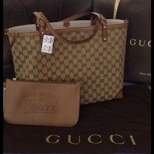 Brand new: ❤️GUCCI Handbag ❤️ 🚫No Trade🚫