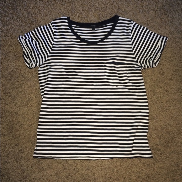 SOLDJcrew rolled hem boyfriend tee. New.