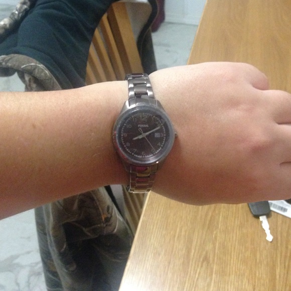 Woman's. Fossil watch - Picture 2 of 2