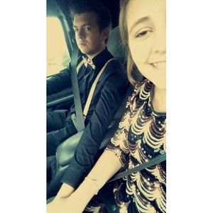 Meet your Posher, Cassandra