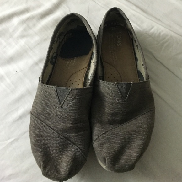 Classic Gray Canvas Toms