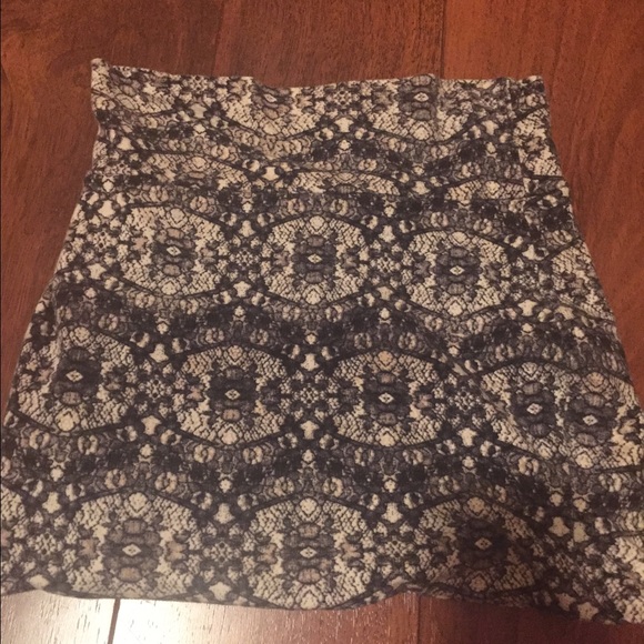 Bodycon mini skirt