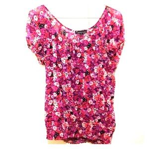 Floral blouse from "twentyone". Size small.