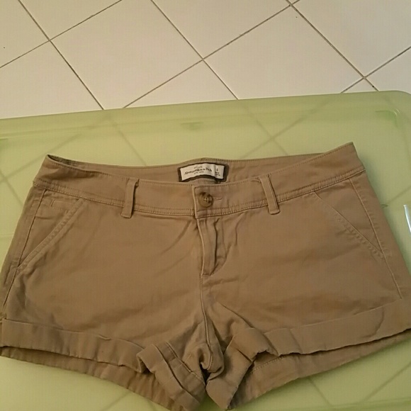 A&F khaki shorts