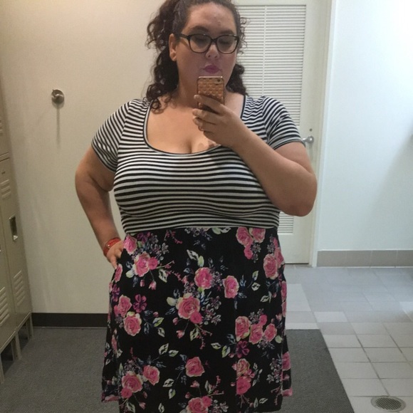 Posh Ambassador- Shop with Confidence! - Picture 5 of 8