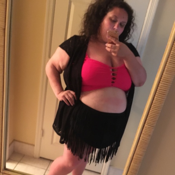 Posh Ambassador- Shop with Confidence! - Picture 7 of 8