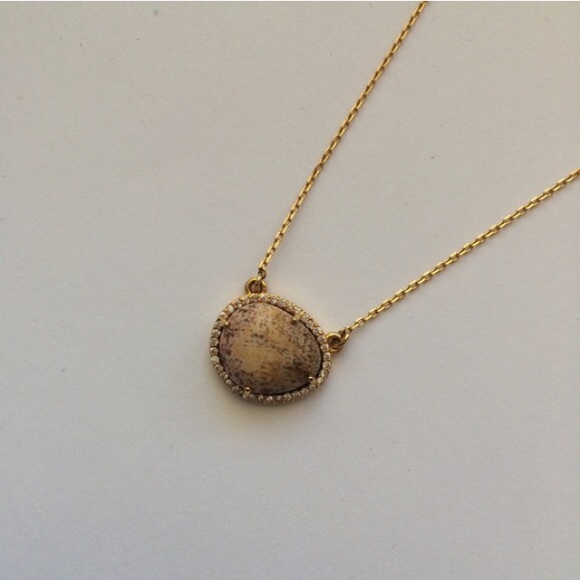 Jewels stone necklace