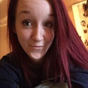 Meet your Posher, April