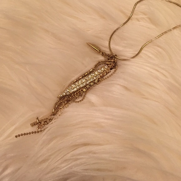 { t h e l i m i t e d } charm pendant necklace - Picture 2 of 3