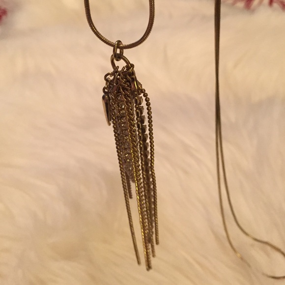 { t h e l i m i t e d } charm pendant necklace - Picture 3 of 3