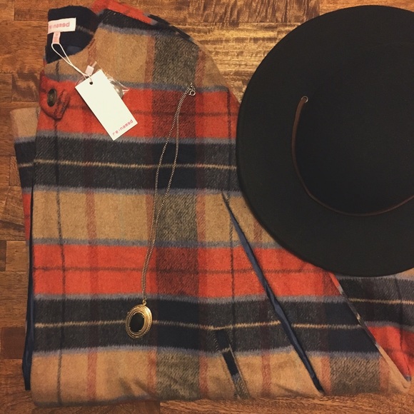 Sold - nasty gal cape - Picture 2 of 4