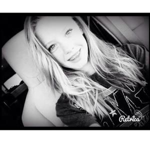 Meet your Posher, Olivia