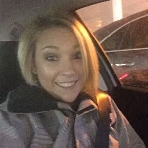 Meet your Posher, Renee