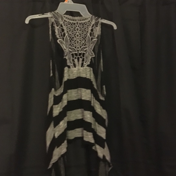 Black and Grey, like new - Picture 2 of 2