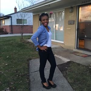 Meet your Posher, Deborah