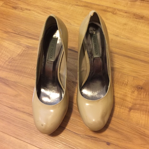 Steve Madden Patent pumps - Picture 1 of 4