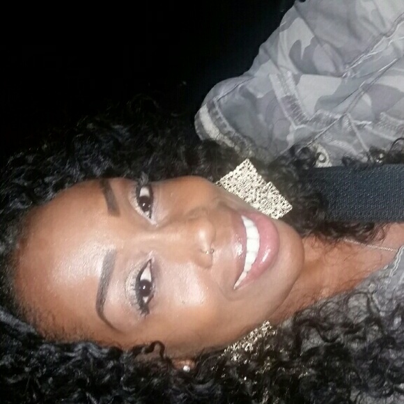 Meet your Posher, Sheena