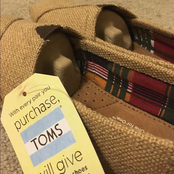 Burlap Toms!!