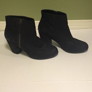 Nordstrom Brand Brass Plum Booties