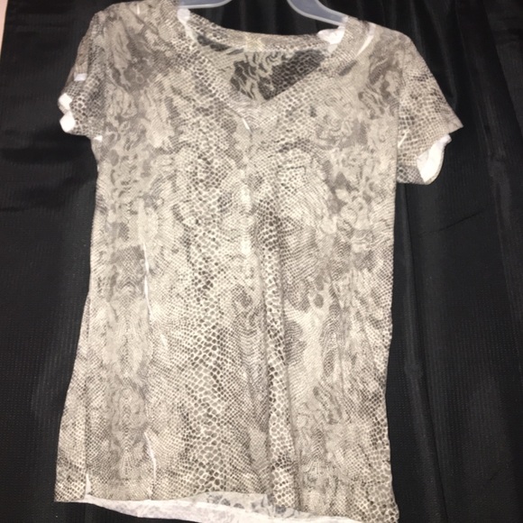 Snake print T-shirt never worn - Picture 1 of 1