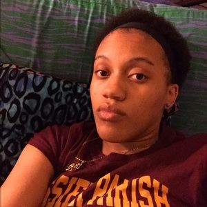 Meet your Posher, April