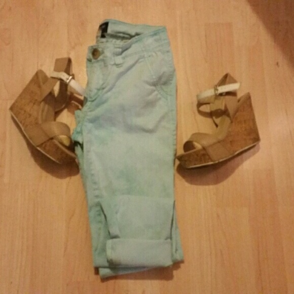 Womens chinos great look for the spring time!