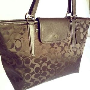 Coach tote