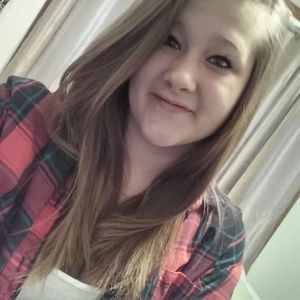 Meet your Posher, Adriana