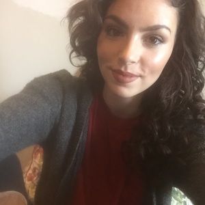 Meet your Posher, Briana